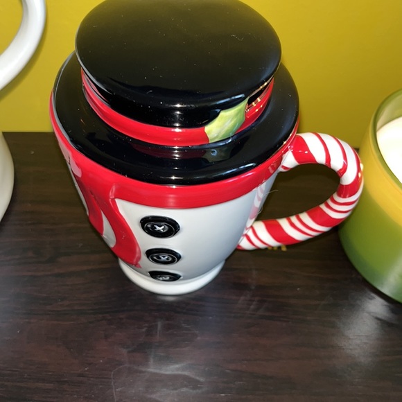 Hallmark Snowman Mug with top hat lid - Picture 3 of 6